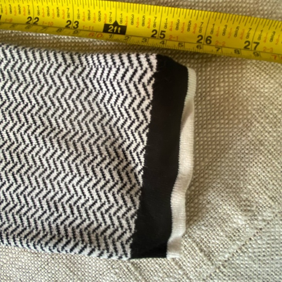 Tristan Mens Black/White Chevron Pattern Soft V-neck Cozy Knit Sweater-Sz-XL - Picture 14 of 16